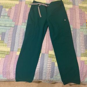 Green figs scrub pants